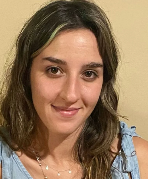 <em>Laura M.</em>